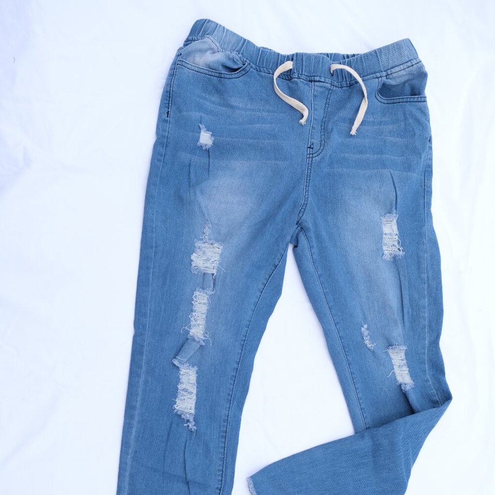 AWESOME STRETCHY JEANS RIPPED RAW HEM DISTRESSED XL SKINNY LEG
